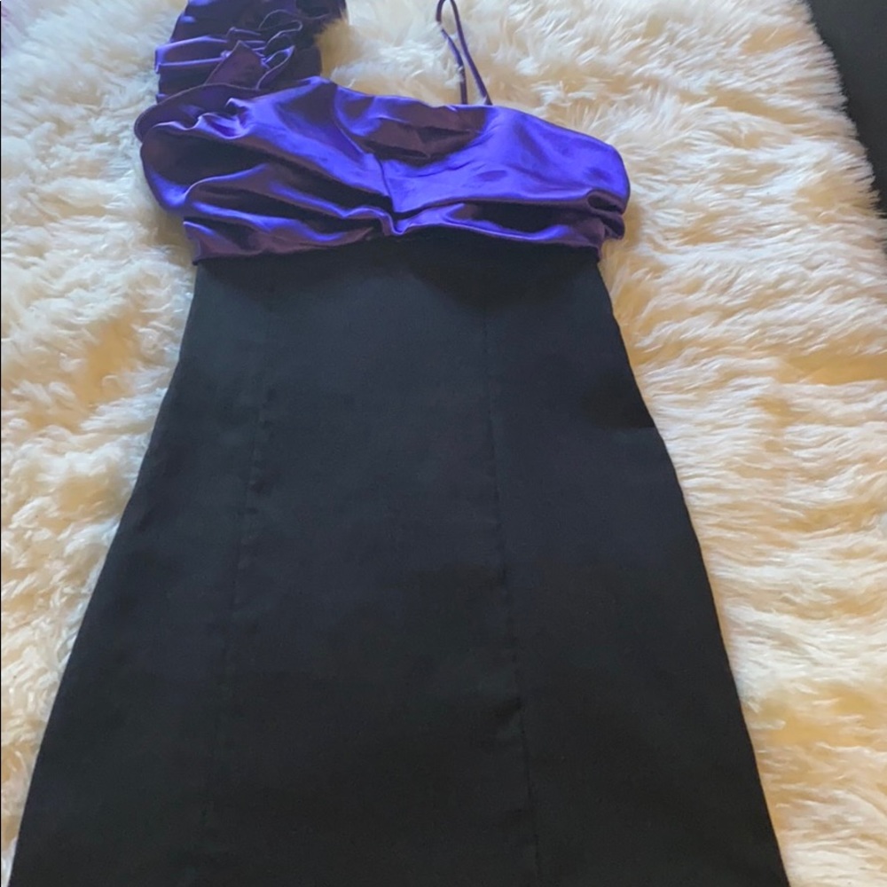 April Dress - Picture 2 of 5